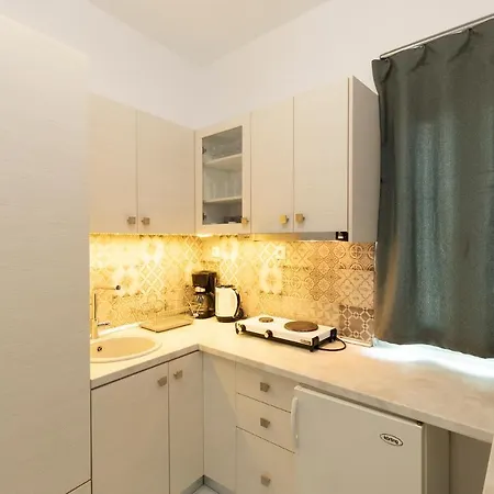 Moschoula Platis Gialos (Sifnos)