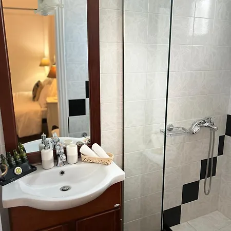 Moschoula Platis Gialos (Sifnos)