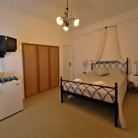 Moschoula * Platis Gialos (Sifnos)