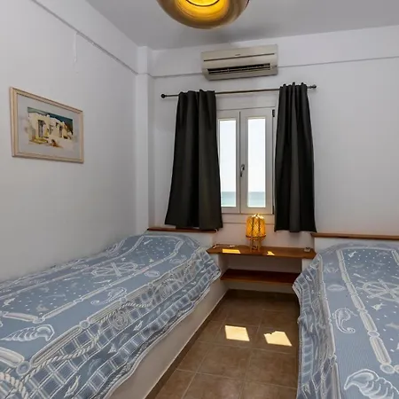 Apartment Moschoula *