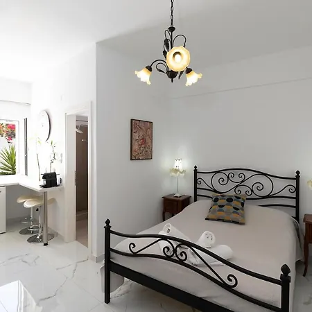 Apartament Moschoula *