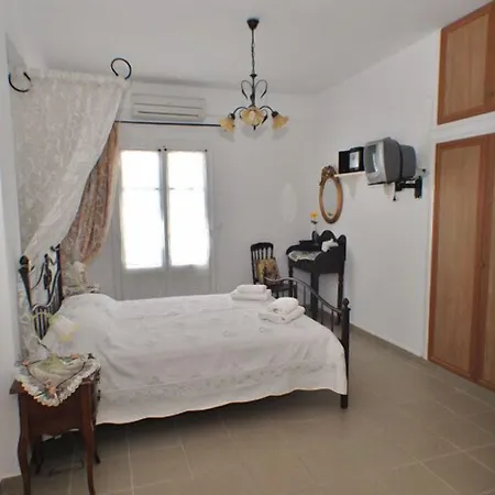 Moschoula * Platis Gialos (Sifnos)